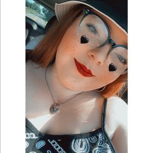 Meet your Posher, Mackenzie